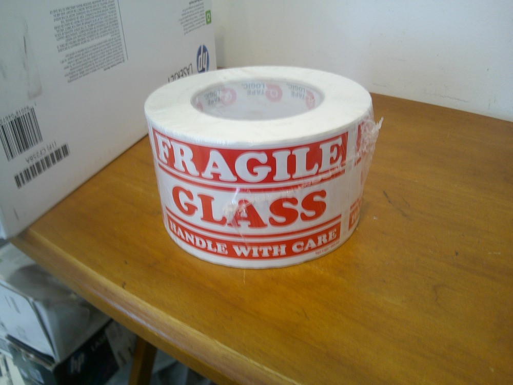 500pcs Handle with Care Glass Shipping Stickers, 3″ x 5″ Fragile TAPE LOGIC