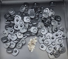 100 Pcs Security Hard Tags RF 8.2MHz with Pins, Mini Square Black ~NEW