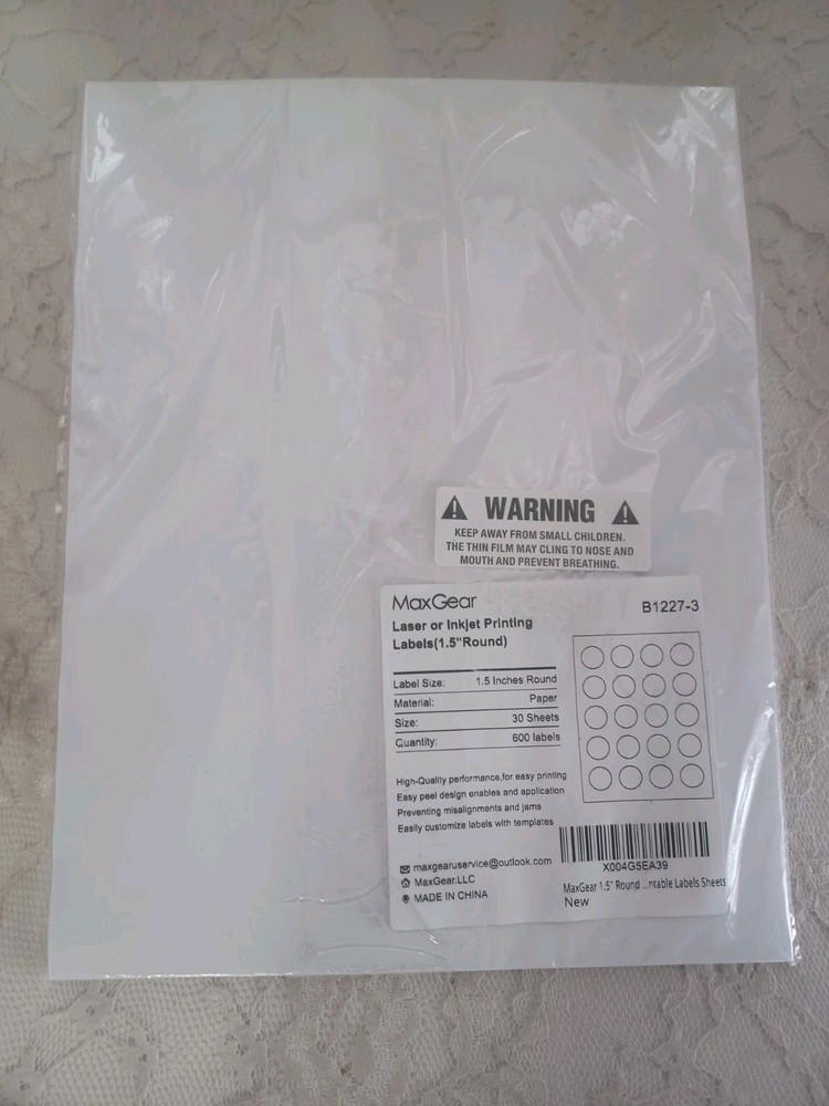 MaxGear 1.5″ Round Printable Sticker Labels White, Inkjet Laser, 30 Sheets, 600