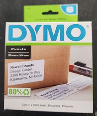 Dymo 2-5/16″ x 4″ Large White Shipping Labels 300 Labels/Roll, 30256