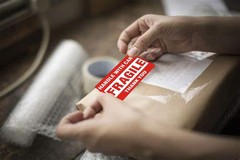 [1 Roll, 500 Labels] 2″ x 3″ Fragile Stickers Handle with Care Warning Packing