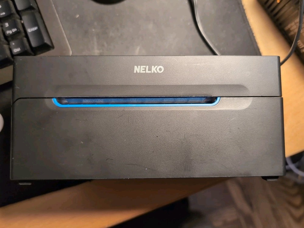 Nelko PL70e-BT with power cable