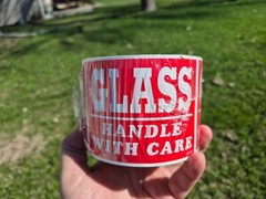 1 Roll of 500 GLASS Handle with Care Red Stickers 3″ × 4″