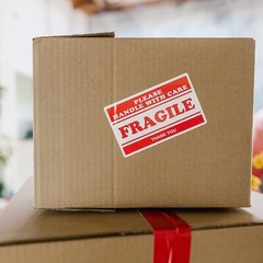 500 PER ROLL Fragile Stickers for Shipping – Handle with Care Fragile Thank You