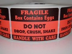 250 labels, BOX CONTAINS EGGS, NOT DROP CRUSH SHAKE 2×3 fluorescent red stickers