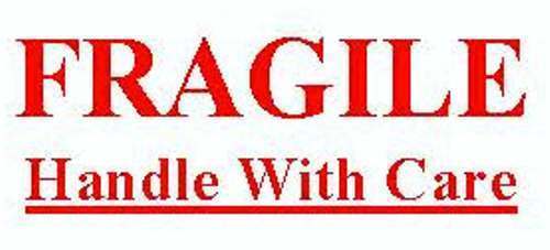 FRAGILE Handle With Care – Label Stickers – 38mmx21mm – 65 per sheet
